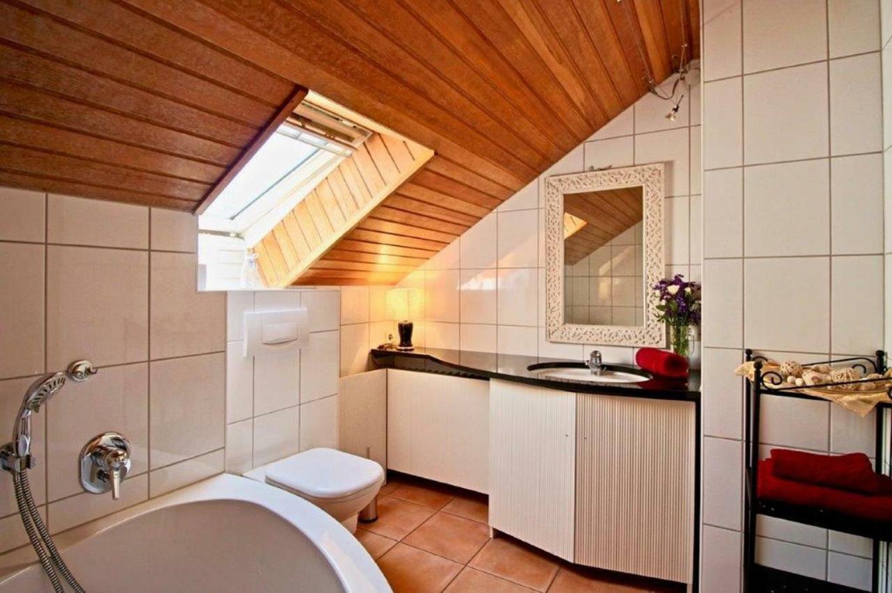 Ferienwohnung Mit Seeblick Und Dachterrasse In Ueberlingen Uberlingen Exterior foto